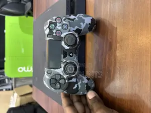 Ps4 Controller Grey Silicone Cover