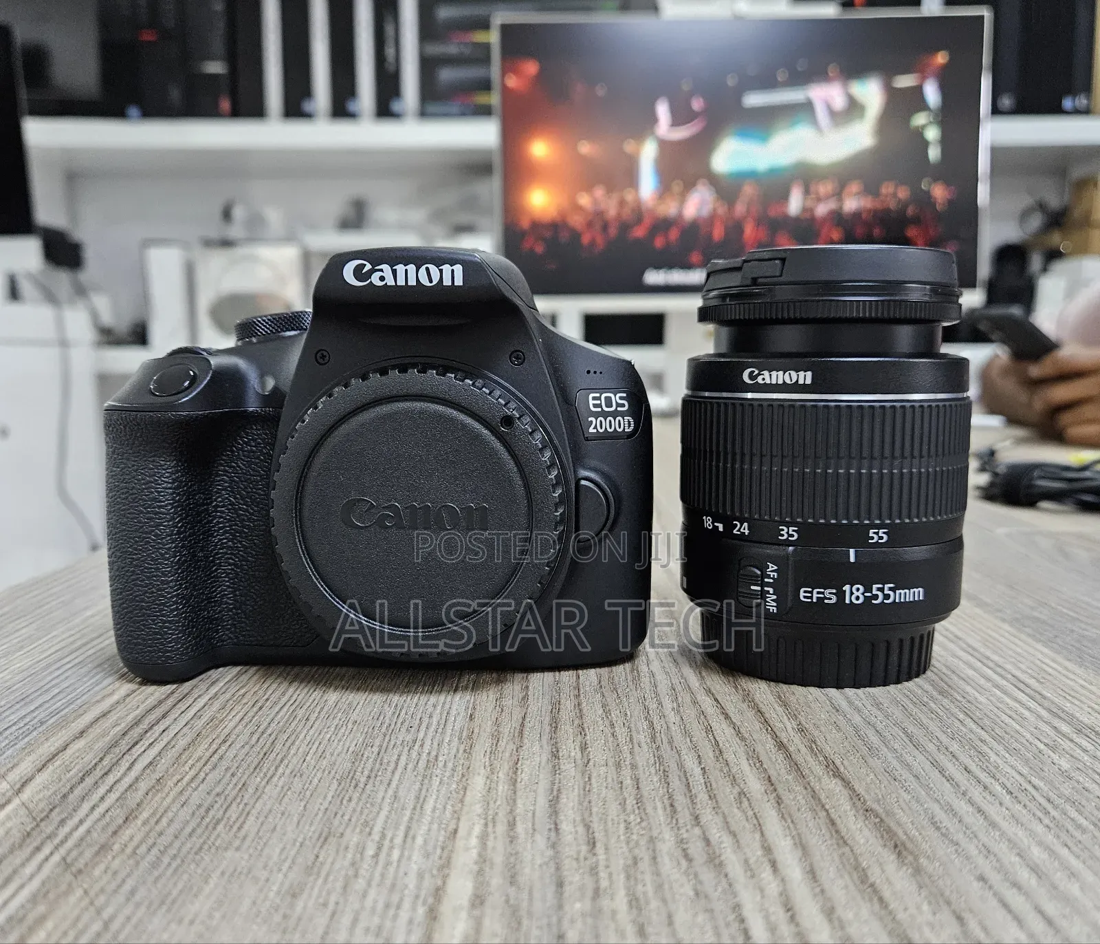 Canon 2000d/ Rebel T7 With Kit Lens