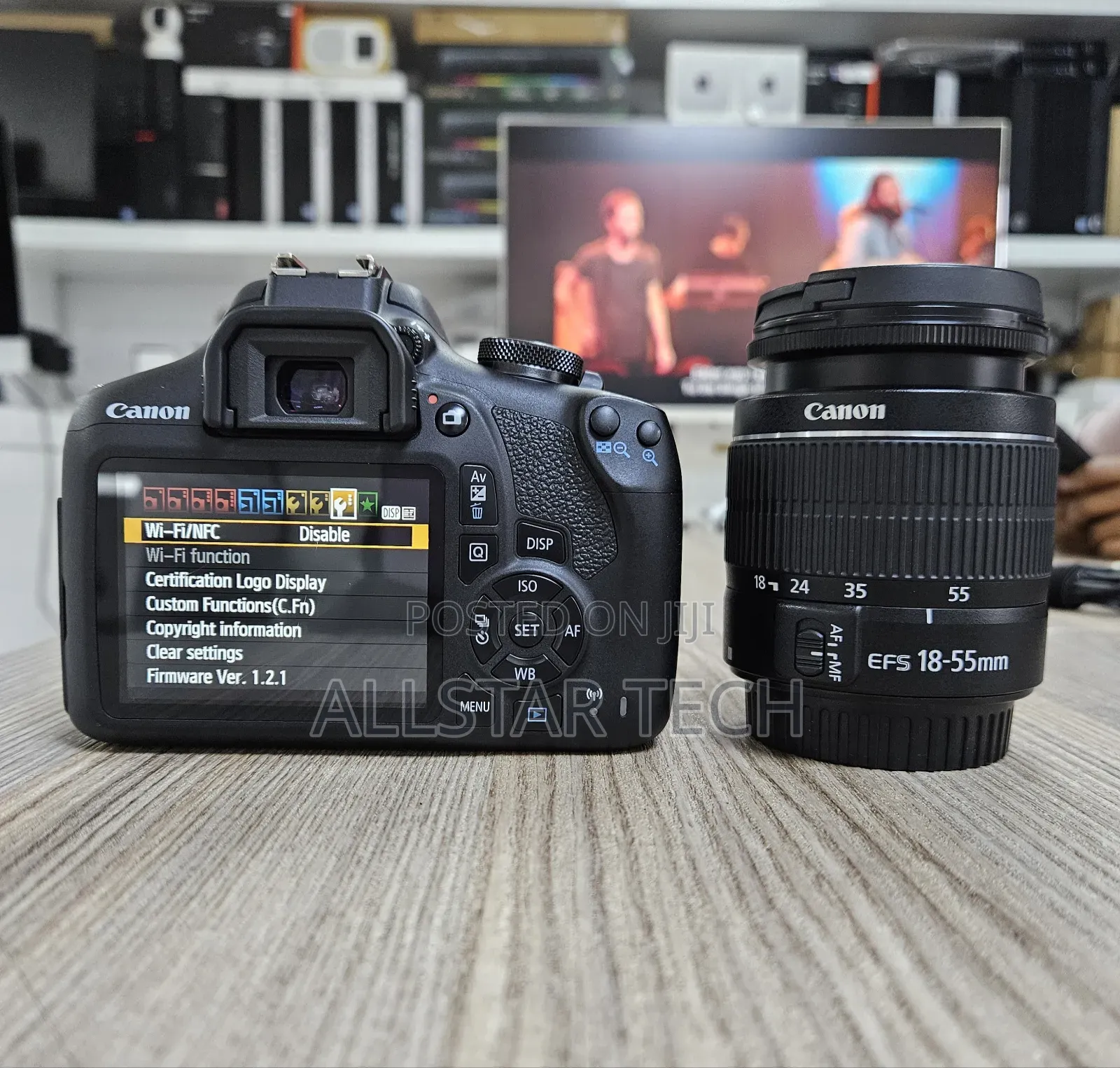 Canon 2000d/ Rebel T7 With Kit Lens