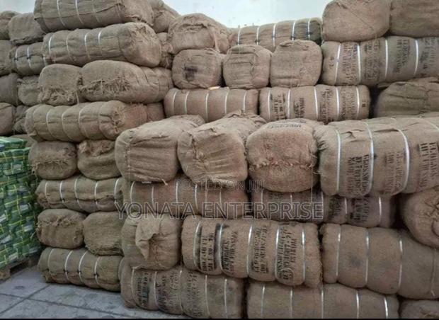 Hessian Cloth Roll, Curing Cloth (457m Long) - thumbnail 2