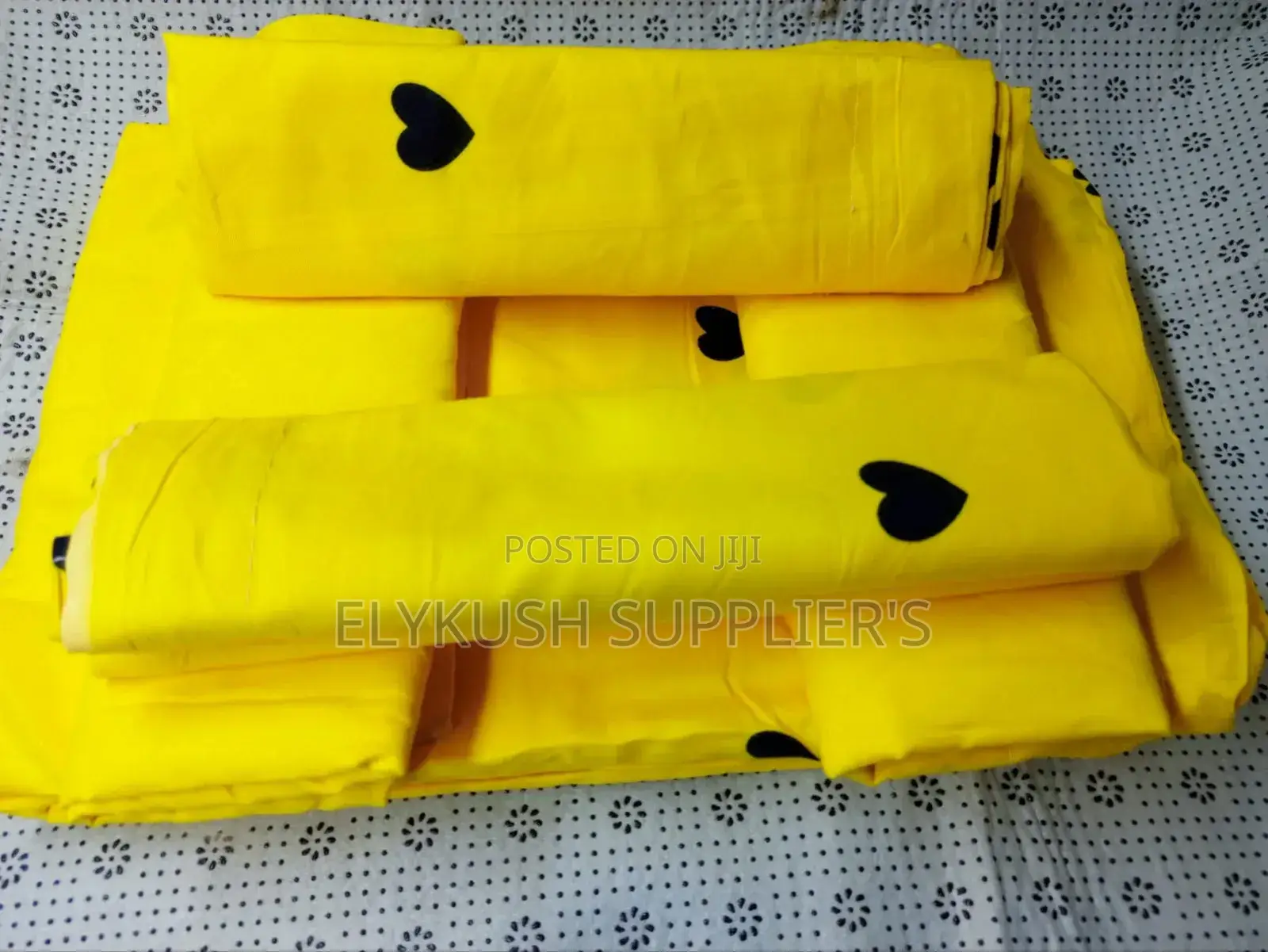  6 Pc Bedsheets 
2 PCS Bedsheets 
4 PCS Pillow Cases 
6x6
 at 