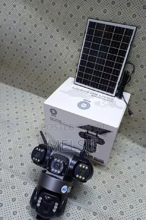 Three Lenses and Three Screens Solar Light Tripple-Lens 4g Solar CCTV