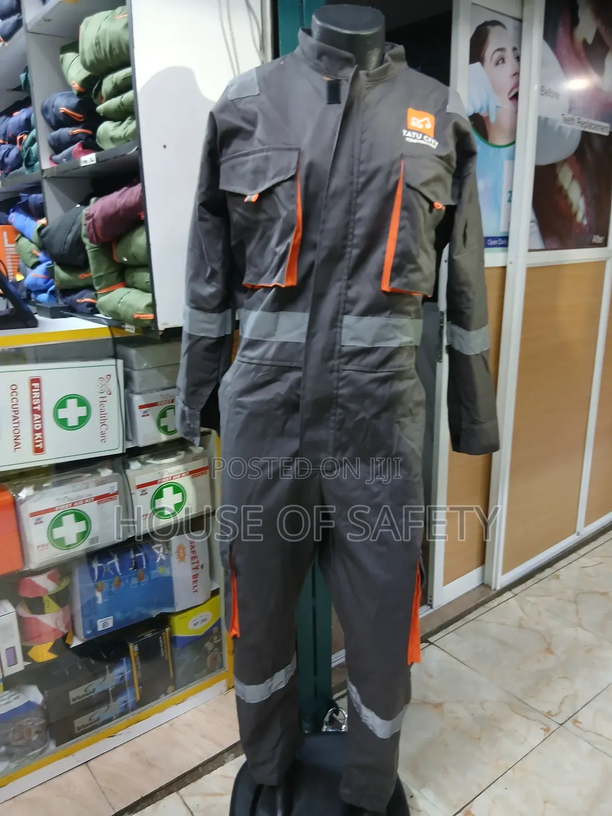 Safety Overalls With Reflectors Strips at the Waist