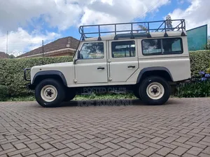 Land Rover Defender 1995 White