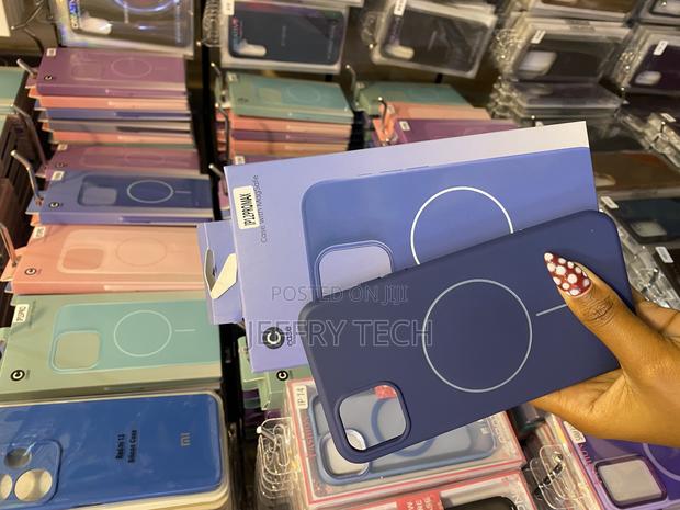 Shopeey iPhone 12 Pro Max Liquid Tpu Silicone Magsafe Phone Case - thumbnail 3