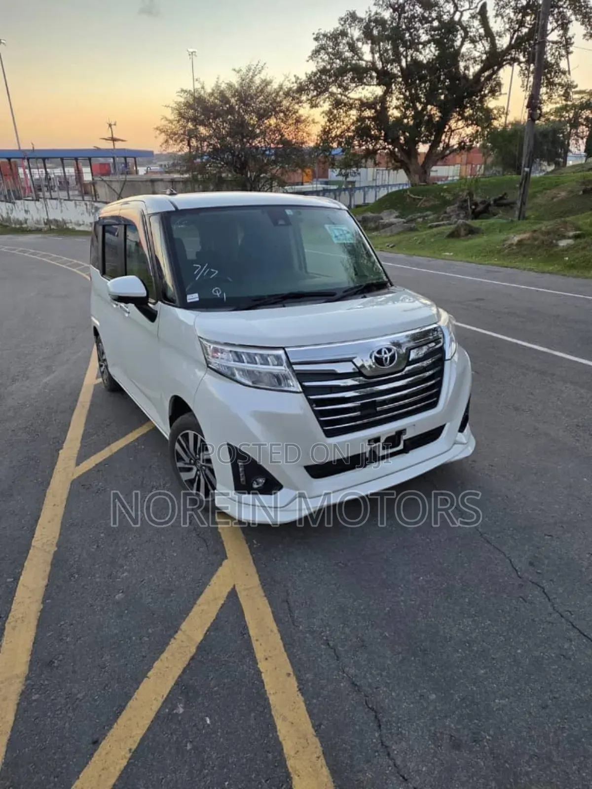 Toyota Roomy 2018 White