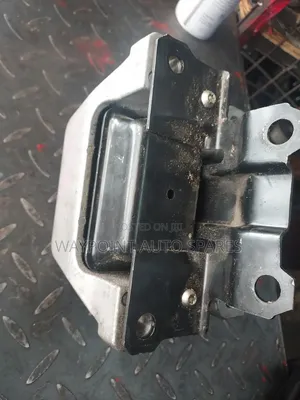 Gearbox Mount Mitsubishi Outlander 2016-2021