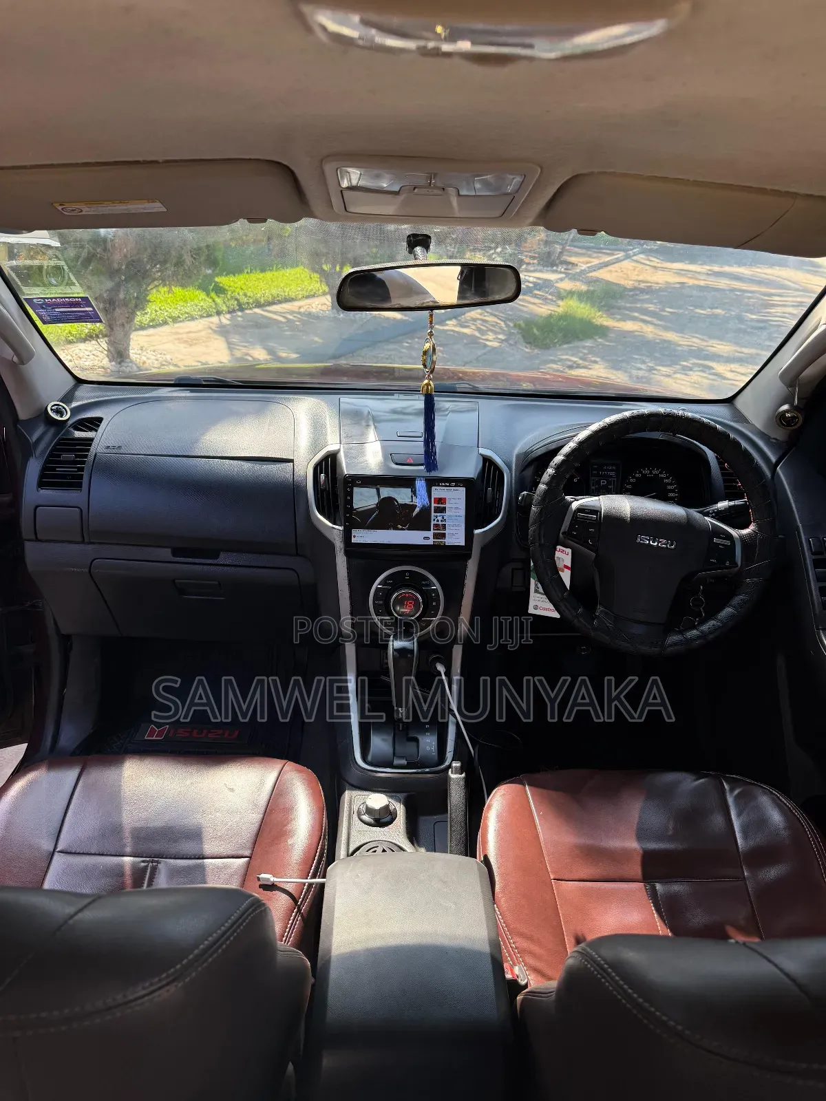 Isuzu D-MAX 2014 Pink