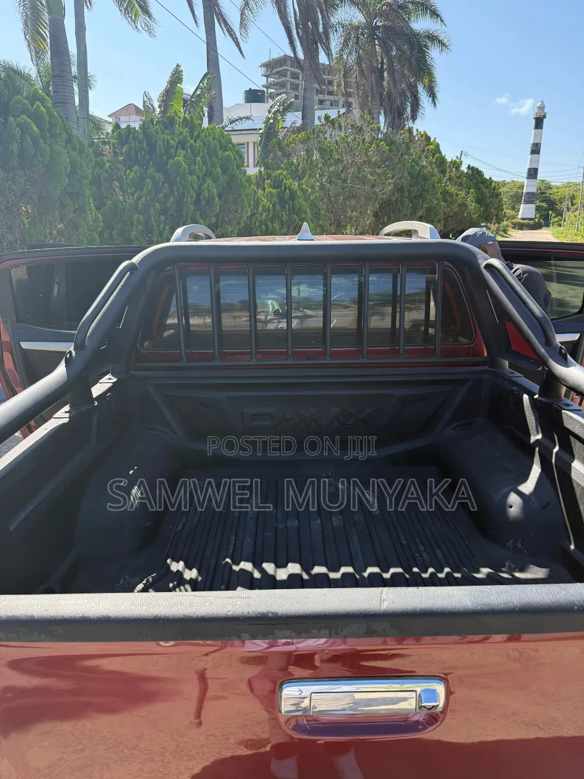 Isuzu D-MAX 2014 Pink