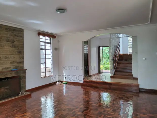 4bdrm Townhouse / Terrace in Rosslyn for rent