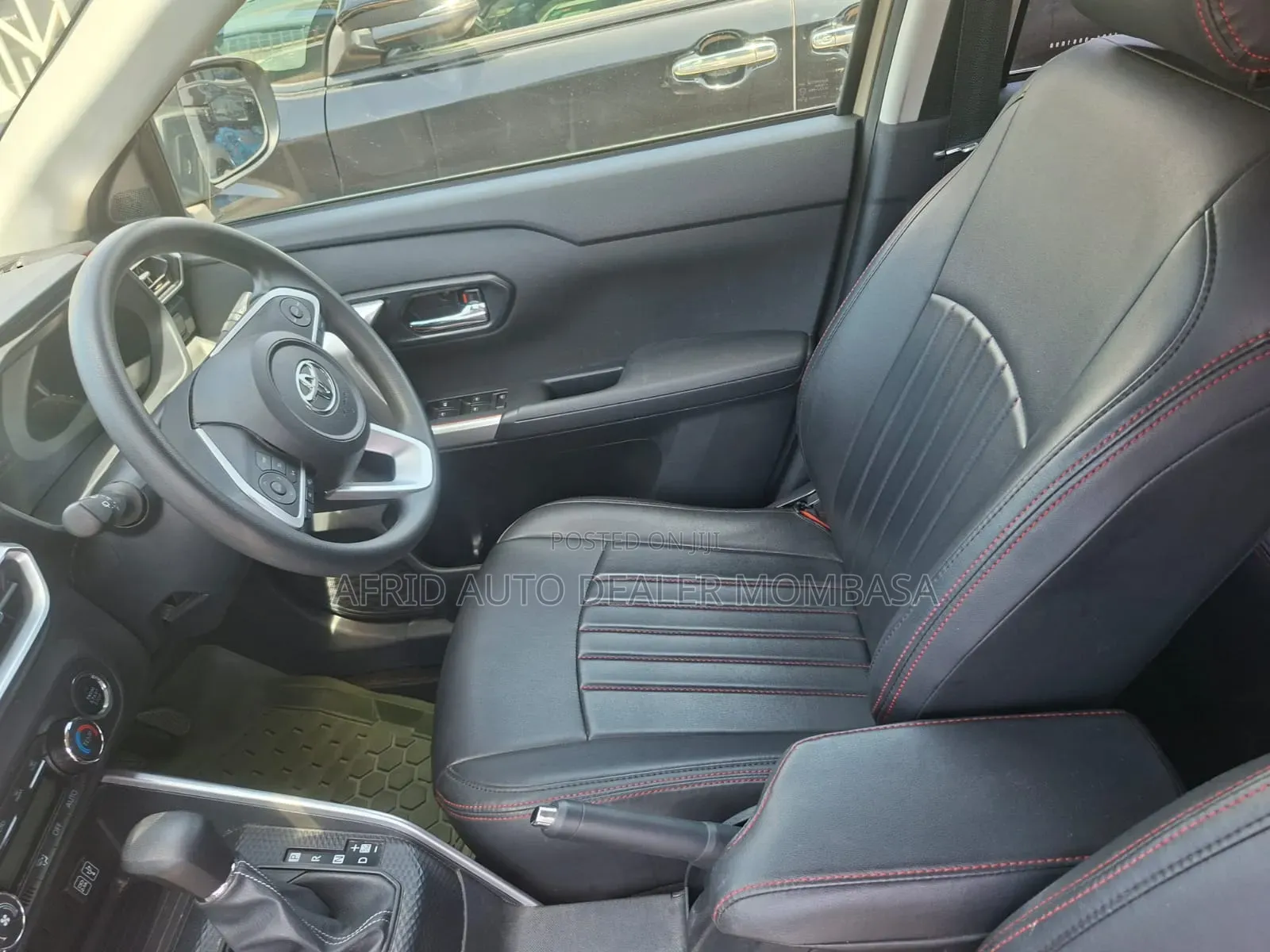 Toyota Raize 1.0 FWD 2019 Beige