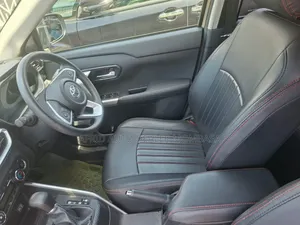 Toyota Raize 1.0 FWD 2019 Beige