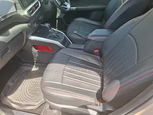 Toyota Raize 1.0 FWD 2019 Beige