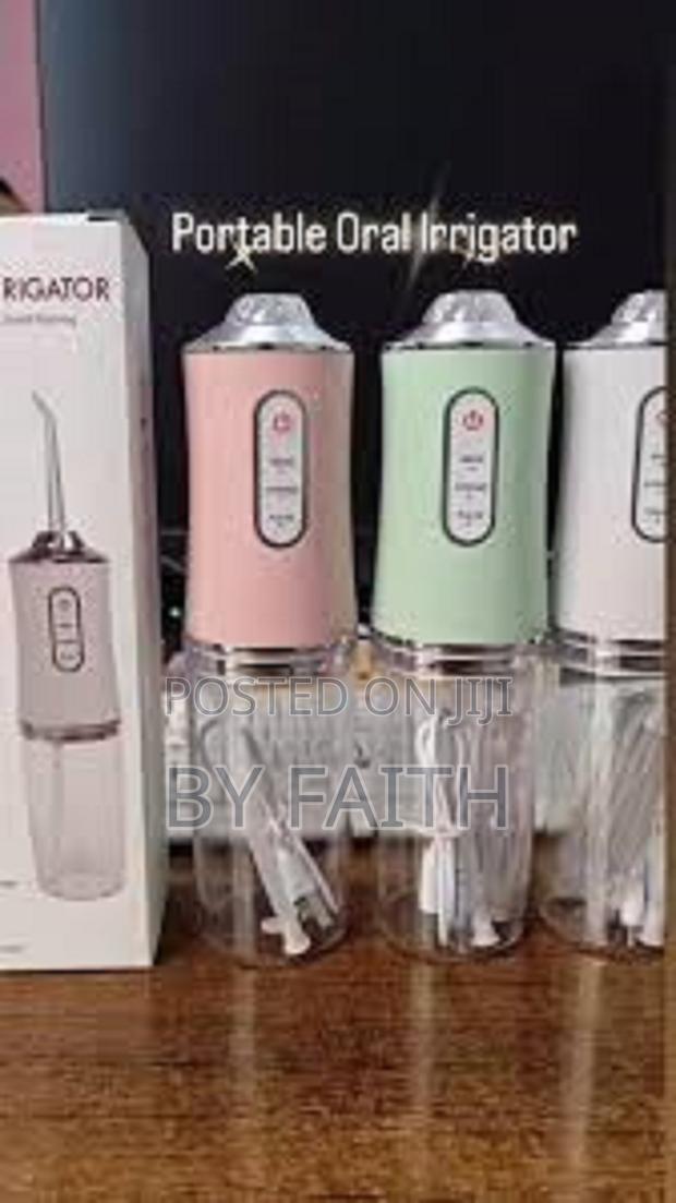 Portable Oral Irrigator-*-* - main view