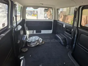 Toyota HiAce 2018 Black