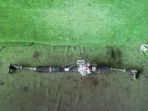 Nissan Caravan Steering Rack, Old Model.