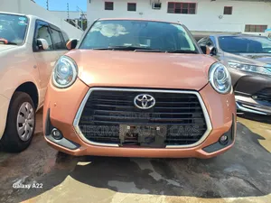 Toyota Passo 1.0 FWD 2019 Orange