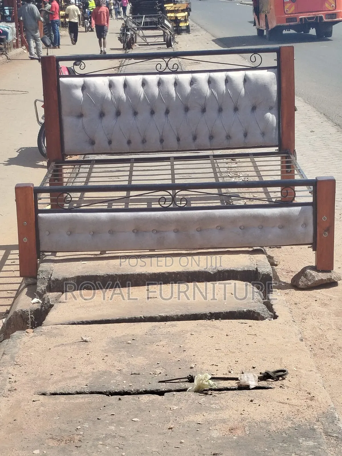 Chester Beds Plus Metal