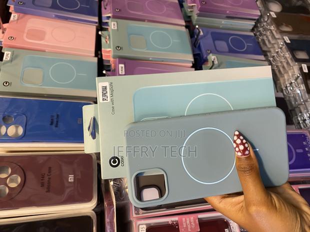 Samdii iPhone 13 Pro Max Liquid Tpu Silicone Magsafe Phone Case - main view