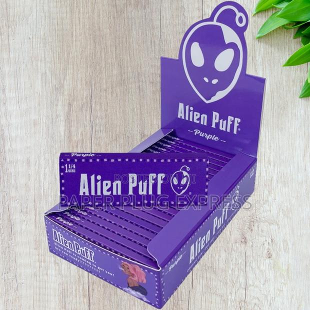 Alienpuff 1 1/4 Size Rolling Papers Purple - main view