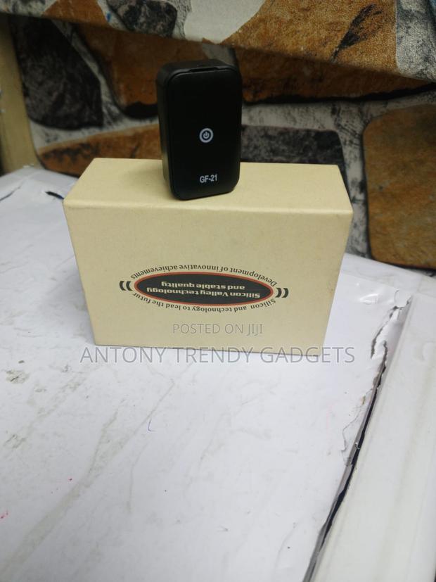 Gf-21 Mini Portable Gps Tracker With Audio & Sos Alerts