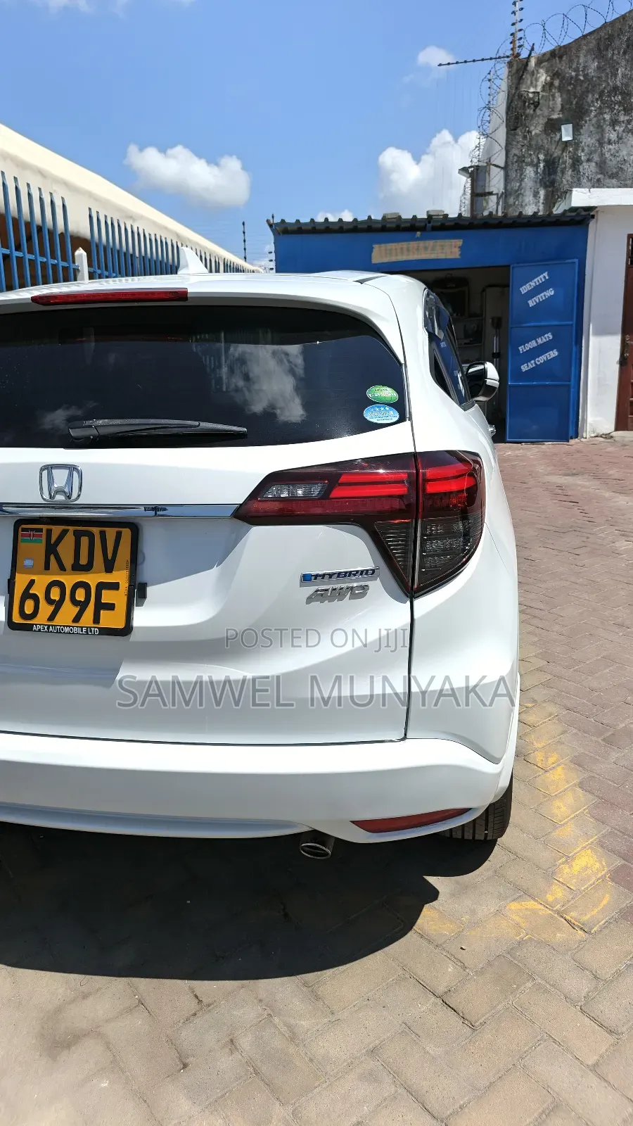 Honda Vezel 1.5 Hybrid 4WD 2019 White