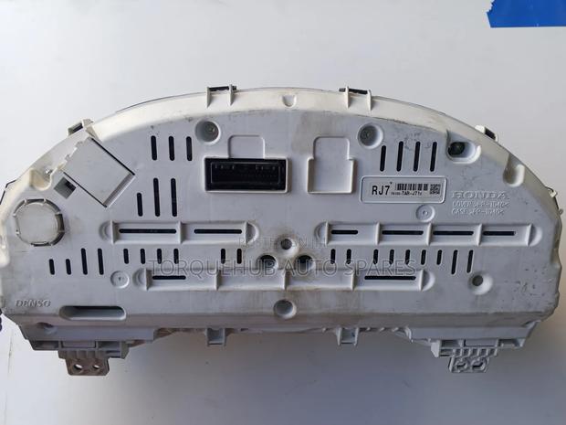 Honda Fit Hybrid 2012 Speedometer - thumbnail 3