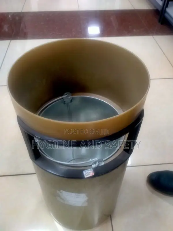 Fiber Glass Ashtray Bin