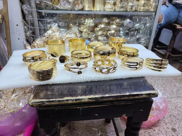 Chunky Bangles