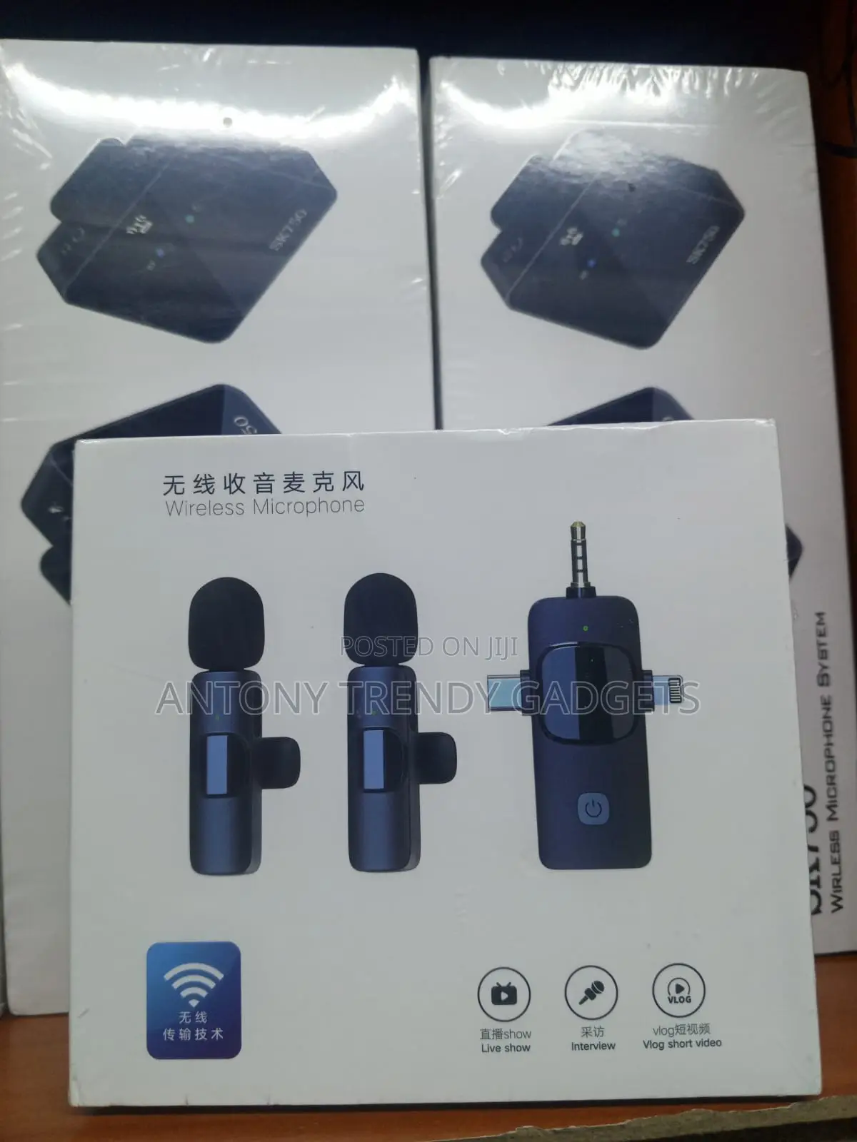 Plug & Play 3-in-1 Wireless Mic Set For iPhone & Android