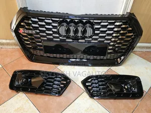 Audi Q5/Rsq5 Grill With Fog Covers