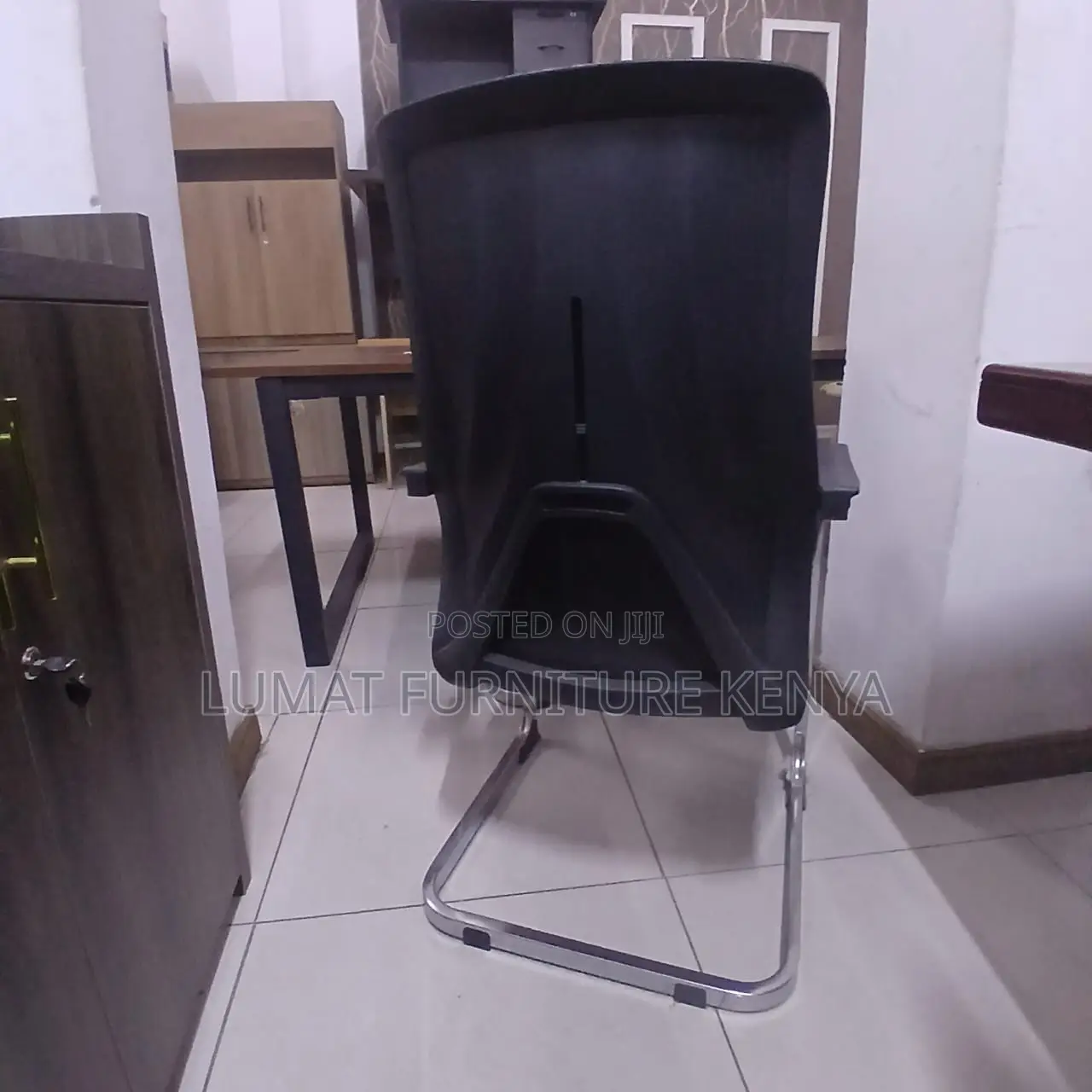 Client Welcoming Office Seat