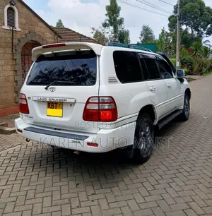 Toyota Land Cruiser 100 VX 4.7 V8 2005 White