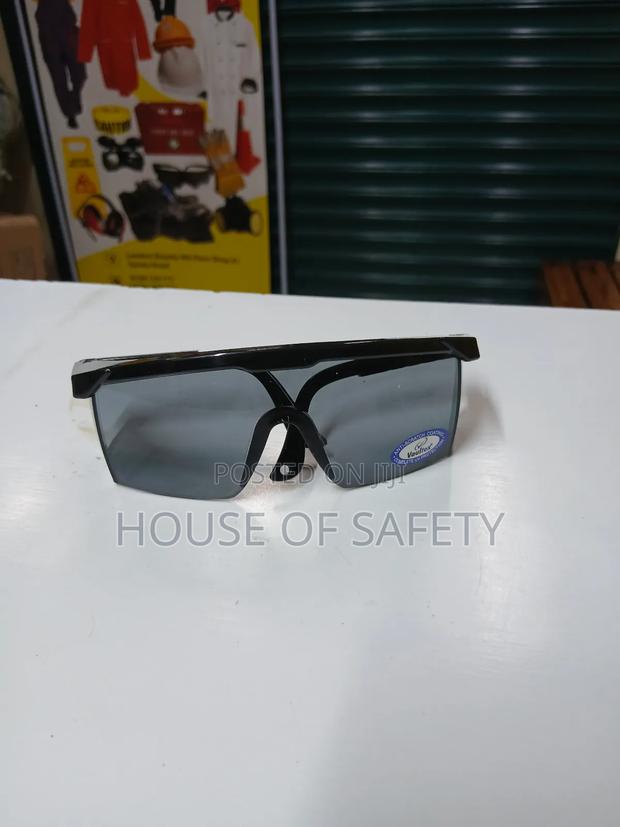 Dark Lenses Safety Lightweight Glasses - thumbnail 3