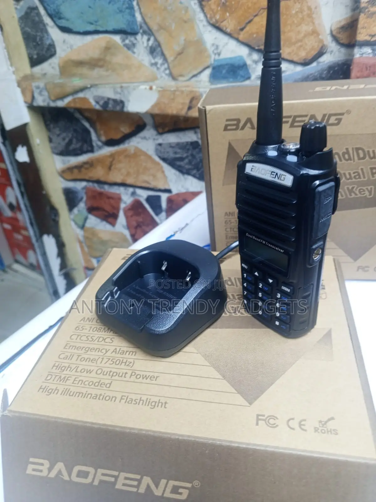 Baofeng Uv-82 Dual Band 128ch Two-way Radio Walkie Talkie