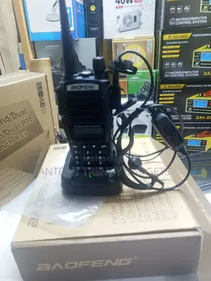 Baofeng Uv-82 Dual Band 128ch Two-way Radio Walkie Talkie