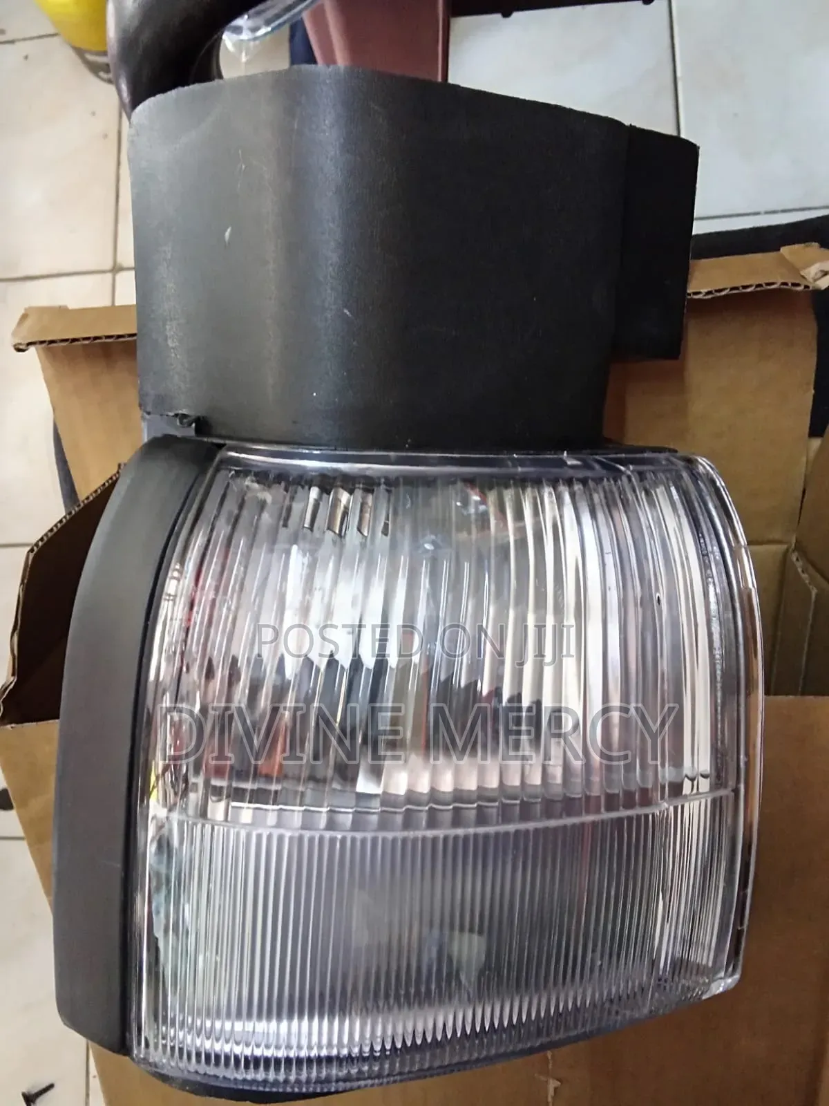 Nissan Ud Mk210 Truck Corner Lamp