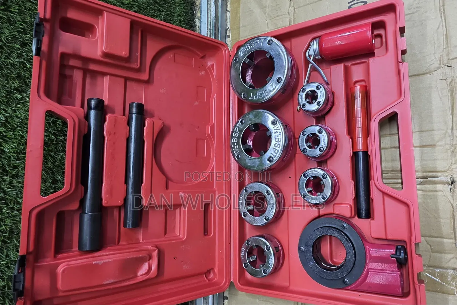 7pcs Rachet Die Stock