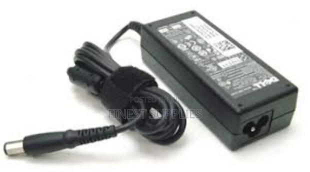 Dell Big Pin Charger Available on Quick Sale Offer