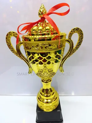 Giant 40 Cm Trophy