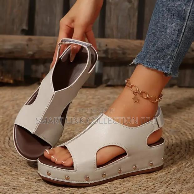*Cut Out Wedge Sandals* - thumbnail 2