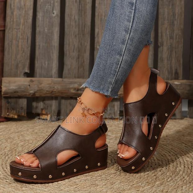 *Cut Out Wedge Sandals* - thumbnail 4