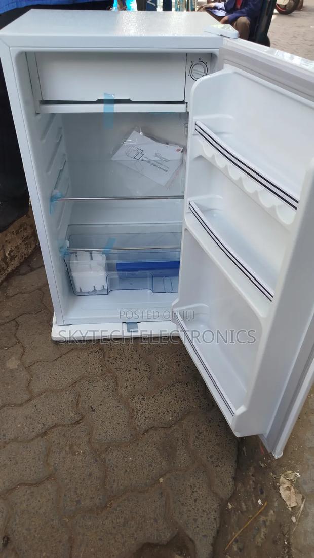 Ramtons Single Door Fridge 90litres Rf214 - thumbnail 2