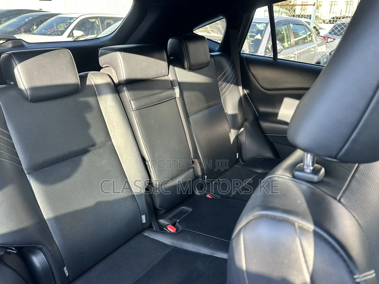 Toyota Harrier 2.0 2019 White
