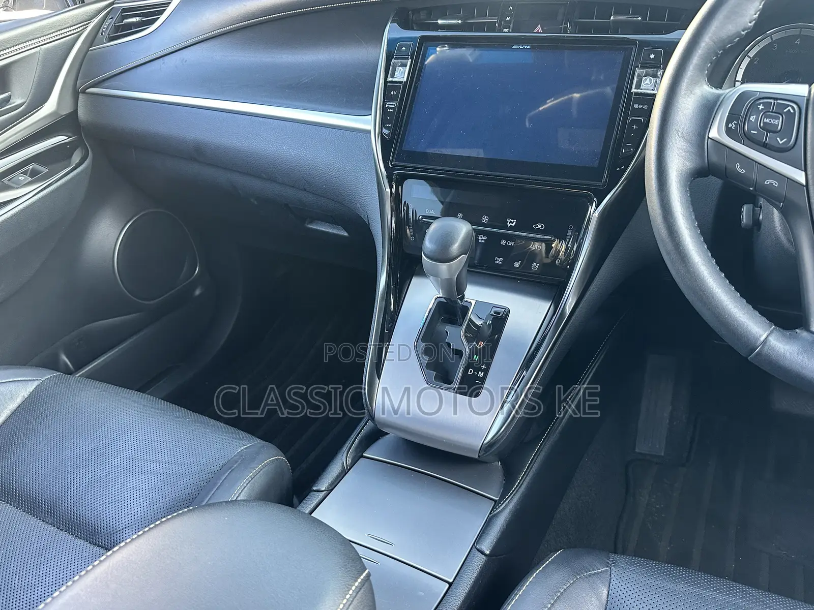 Toyota Harrier 2.0 2019 White