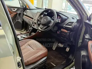 Subaru Forester Premium AWD 2019 Green