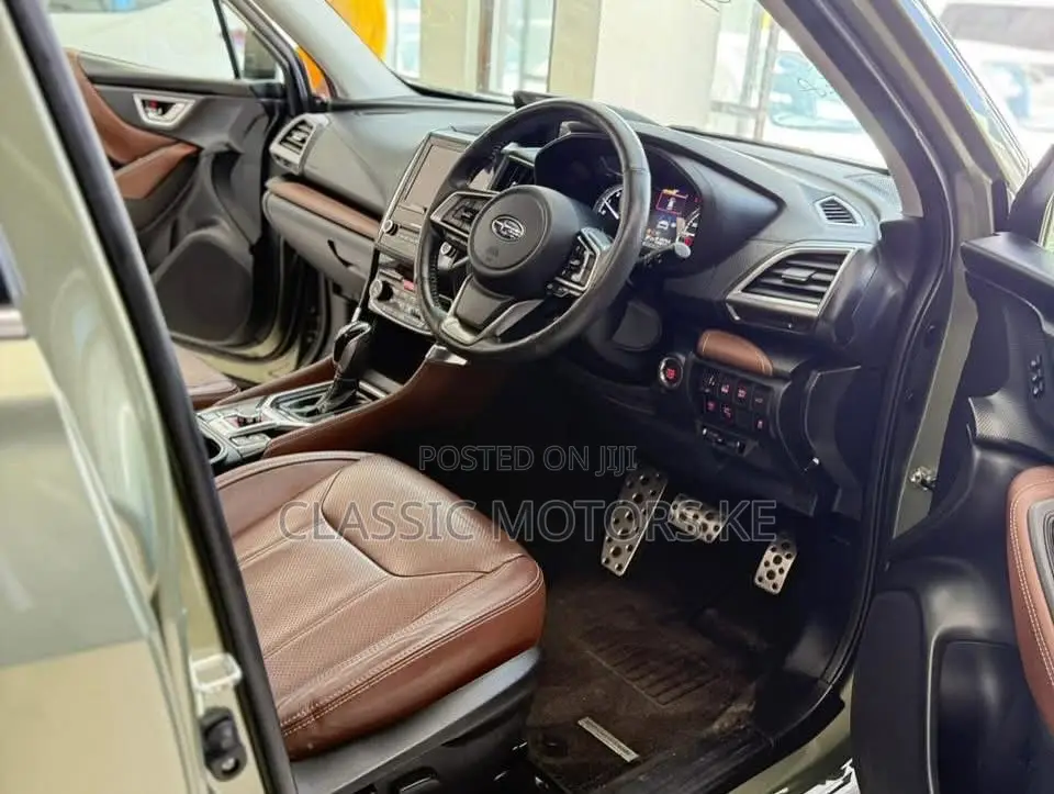 Subaru Forester Premium AWD 2019 Green
