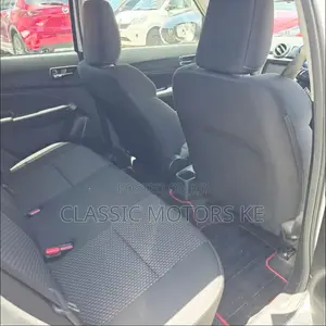 Suzuki Swift RS 2018 White
