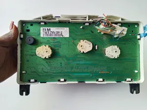 Nissan Note 2006 E11 Clock