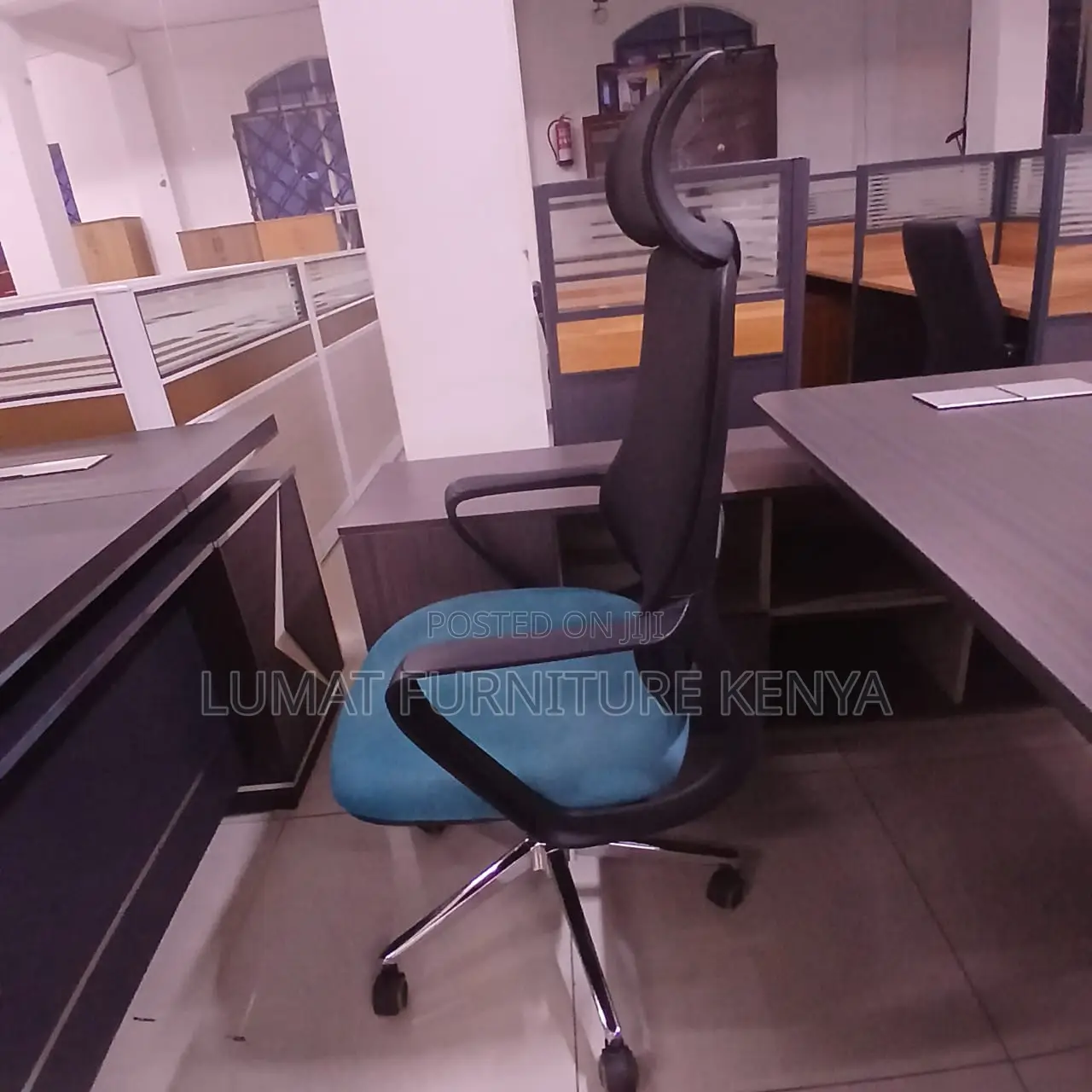 Ergonomic Executive Office Seat